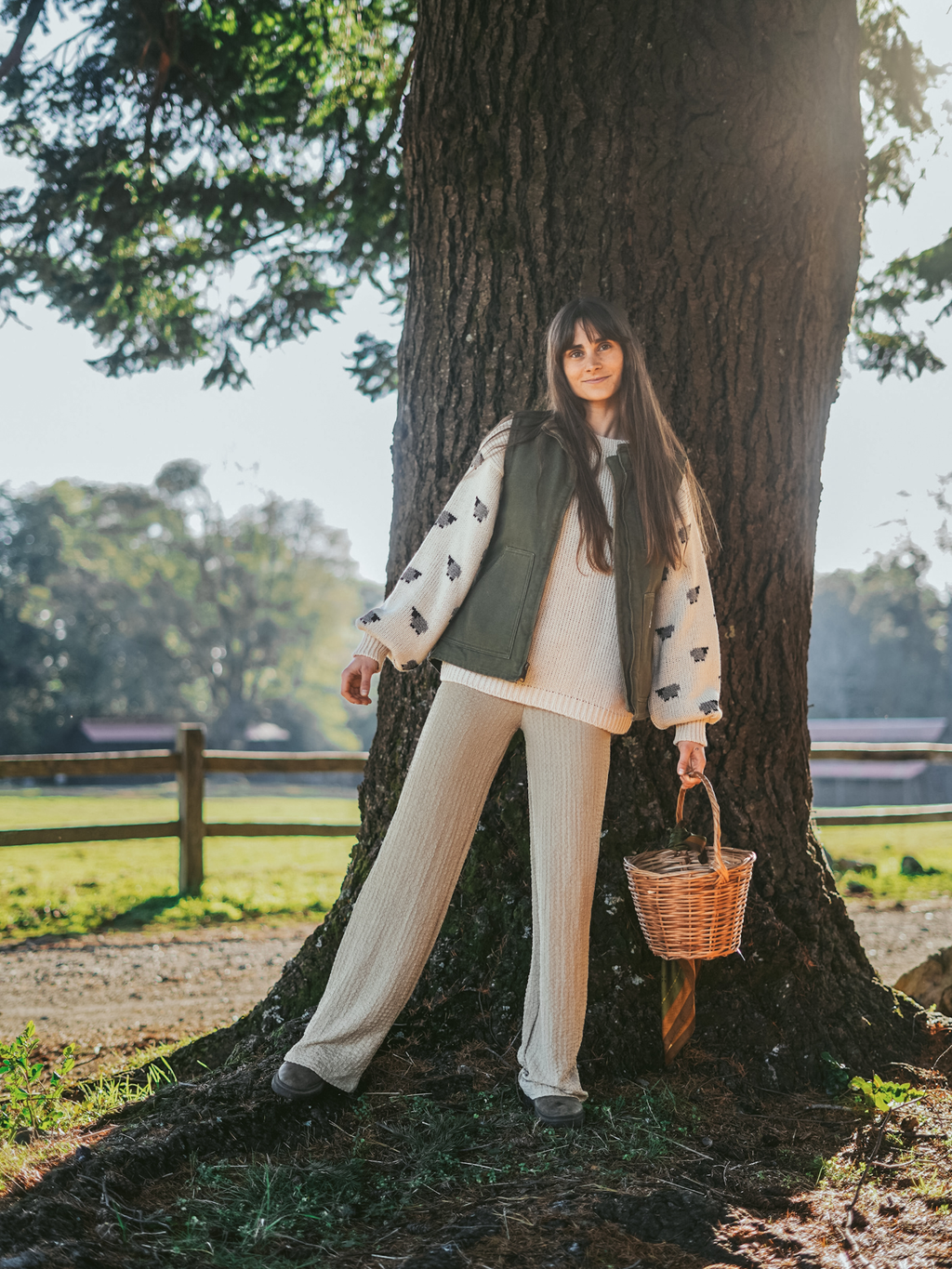 Sweater Pastora Beige - Envíos desde LUNES 15 de junio