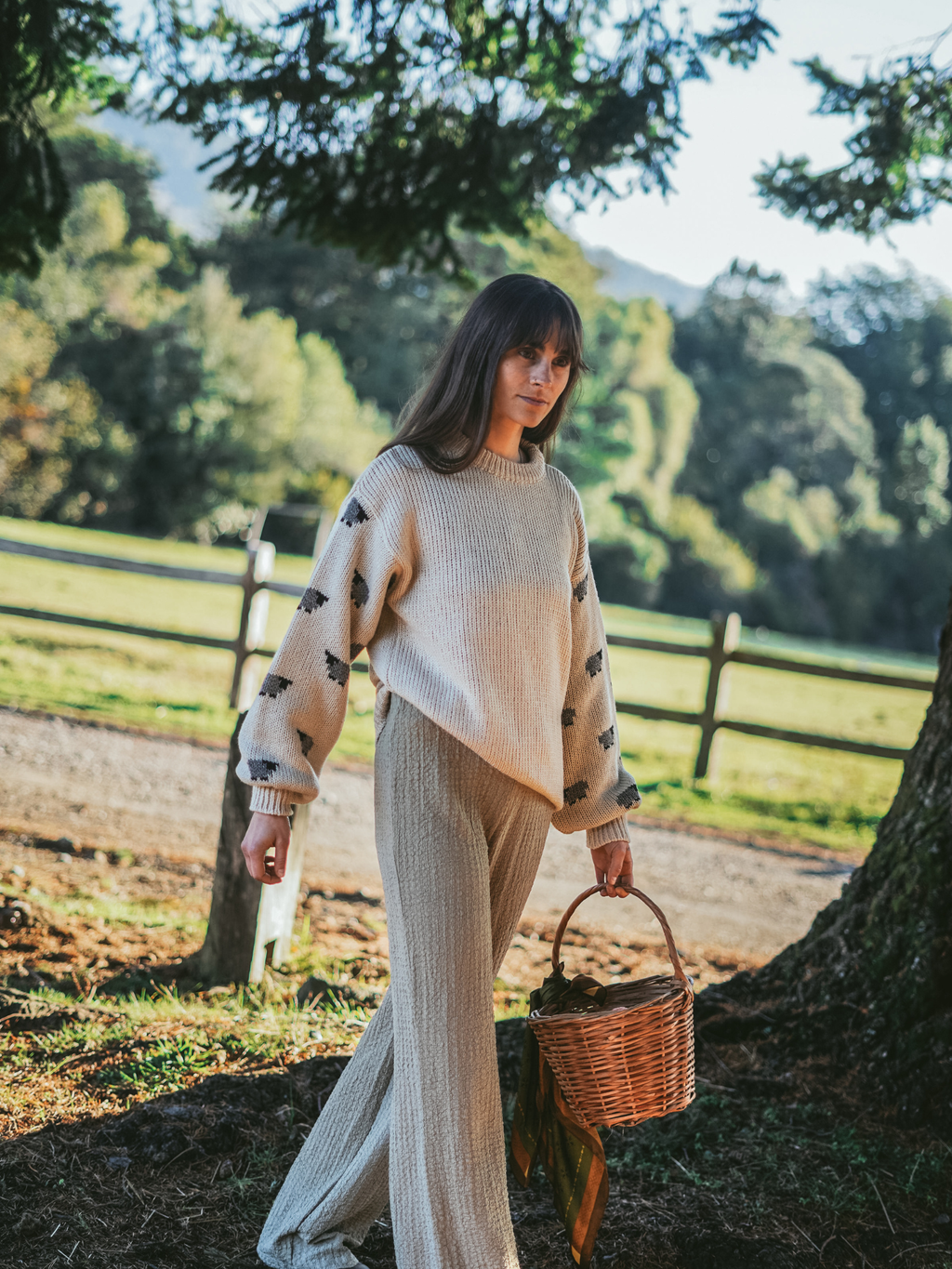 Sweater Pastora Beige - Envíos desde LUNES 15 de junio