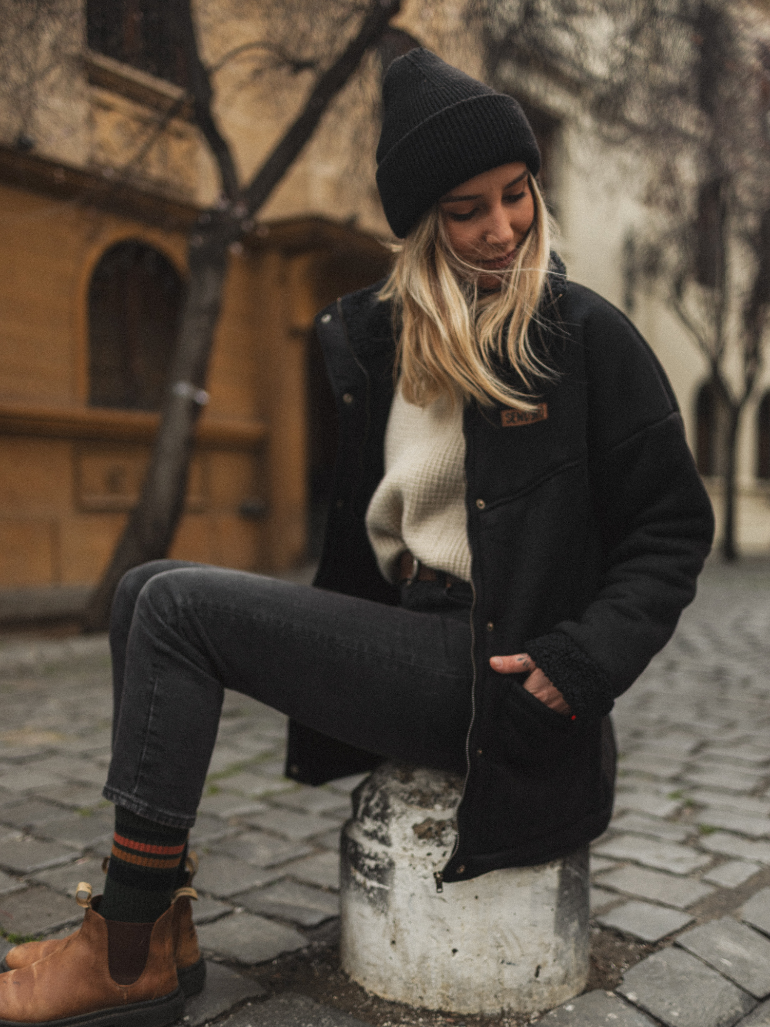 EMBER JACKET BLACK - PREVENTA EXCLUSIVA (entregas desde el 19 de junio)