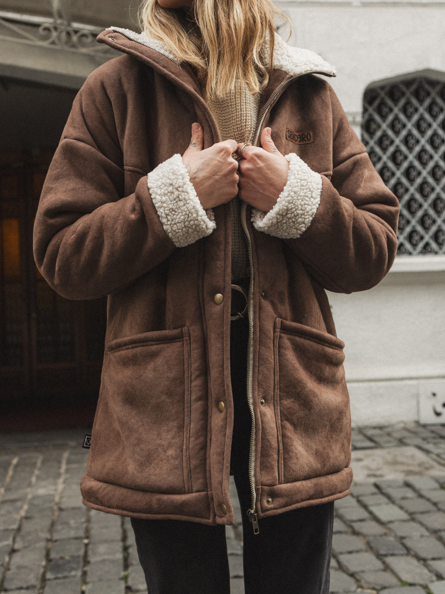 Ember Jacket Cappuccino - PREVENTA EXCLUSIVA (Entregas desde el 19 de junio)
