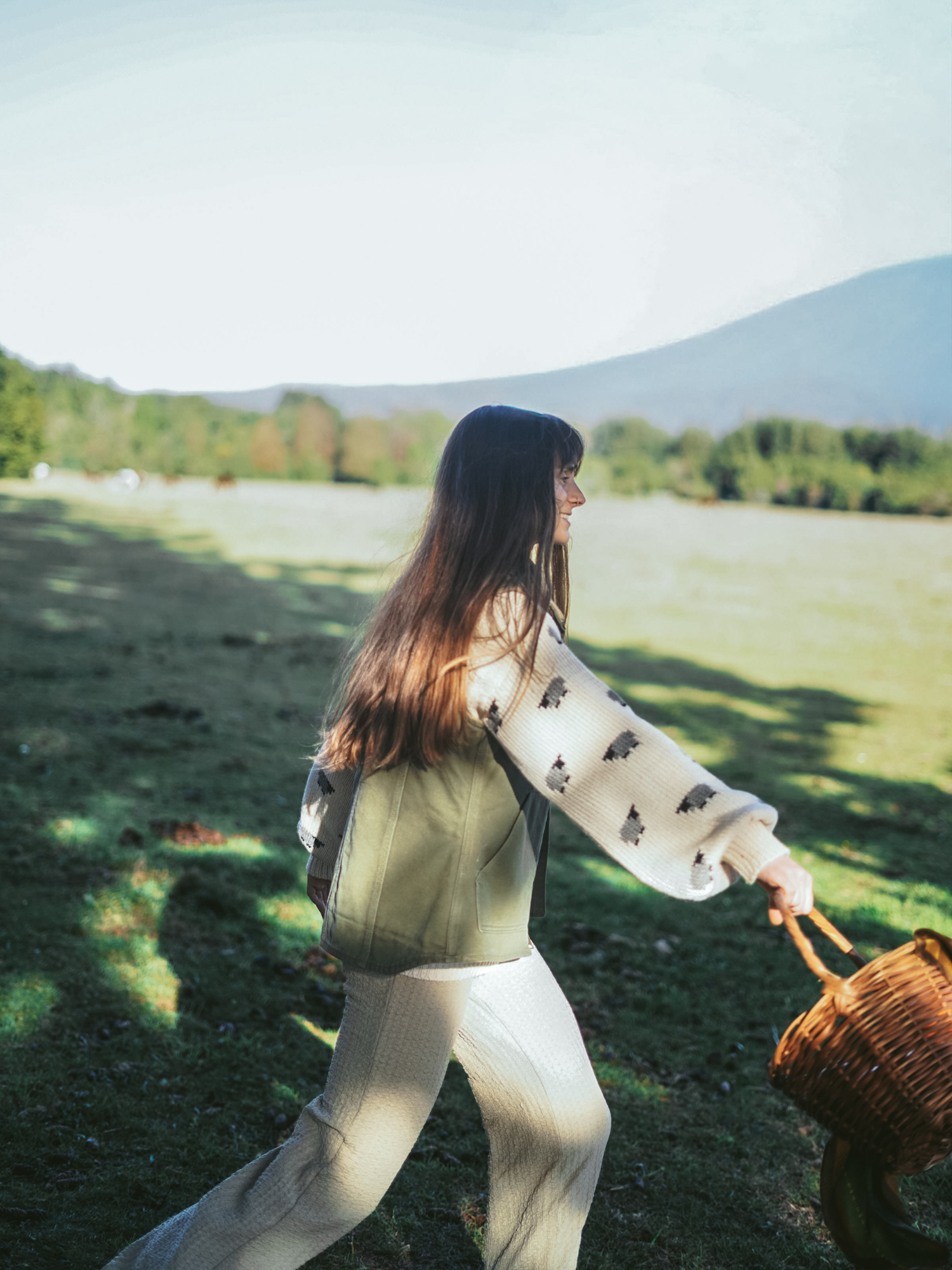 Sweater Pastora Beige - Envíos desde LUNES 15 de junio