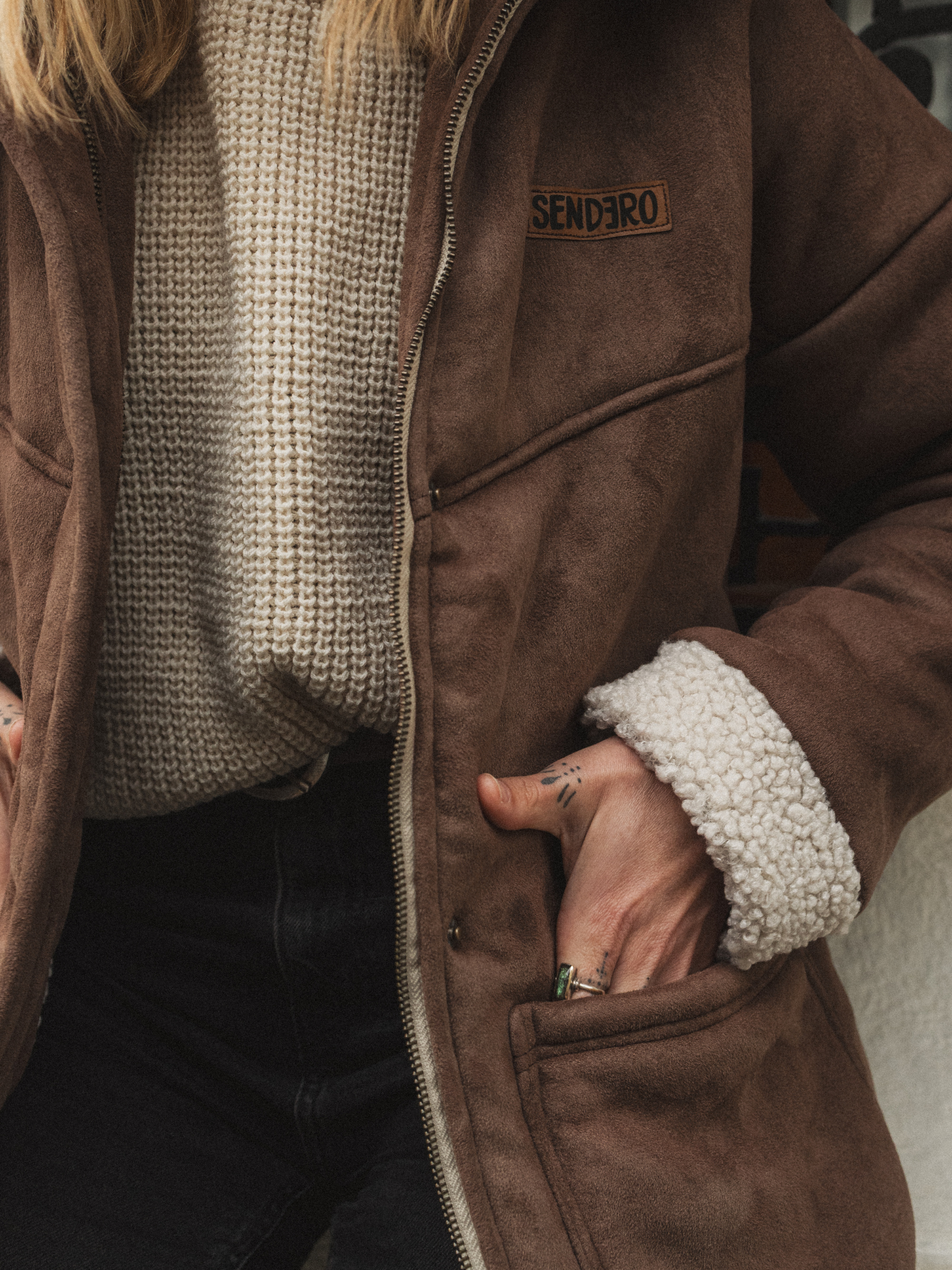 Ember Jacket Cappuccino - PREVENTA EXCLUSIVA (Entregas desde el 19 de junio)